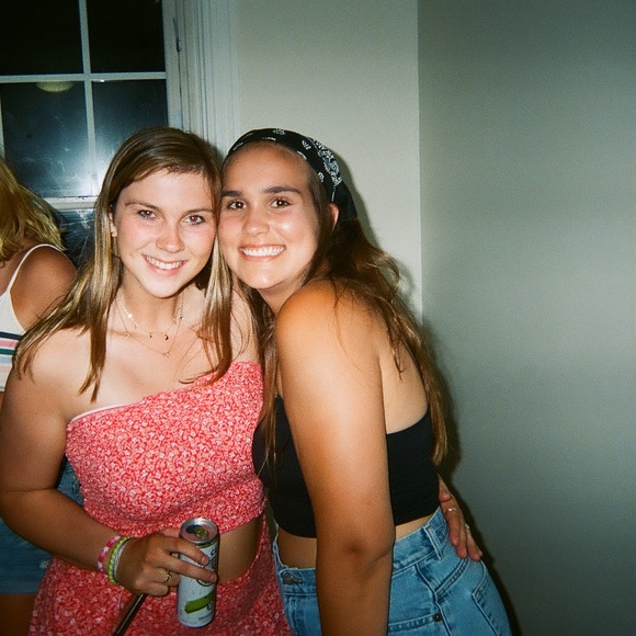 MEET THE POSHER - Picture 4 of 5